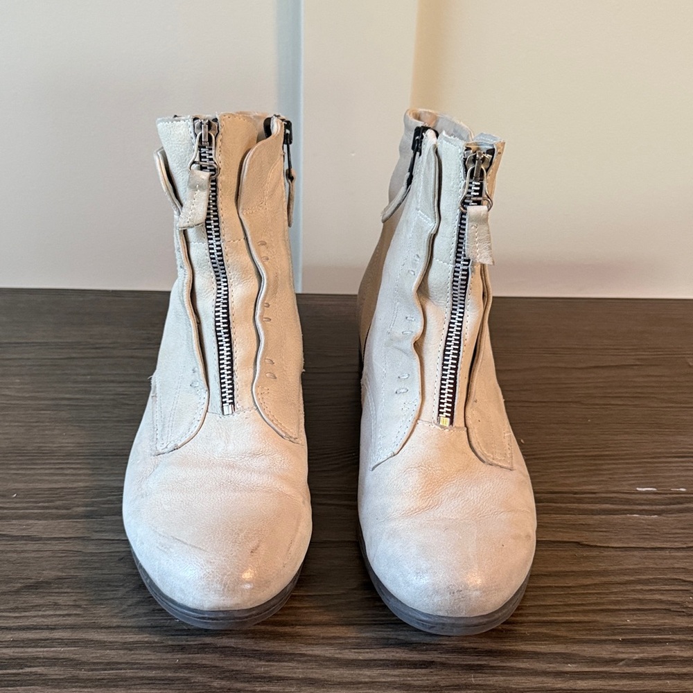 Miz Mooz - Leather Wide Width Zip Front Ankle Boots - Story- Cream - EU 42 - Picture 2 of 6